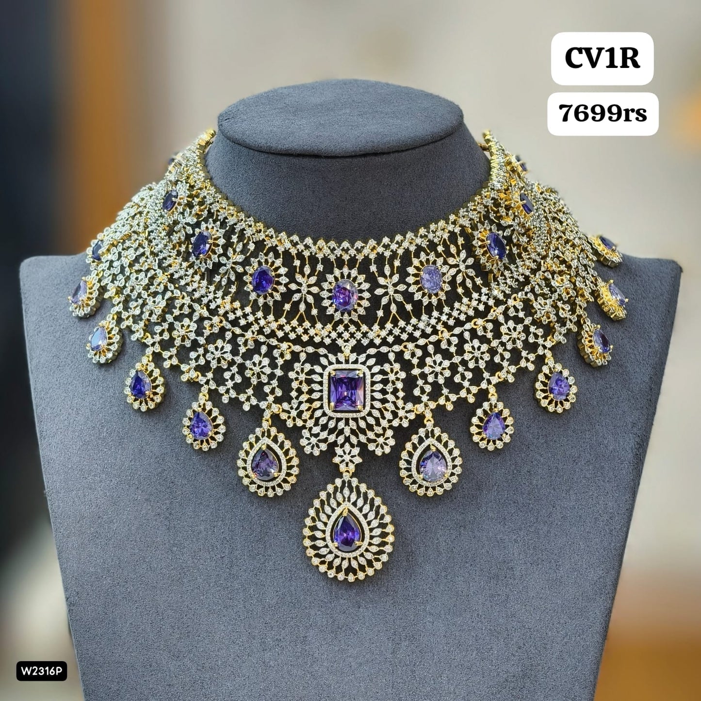Diamond Stone Chocker