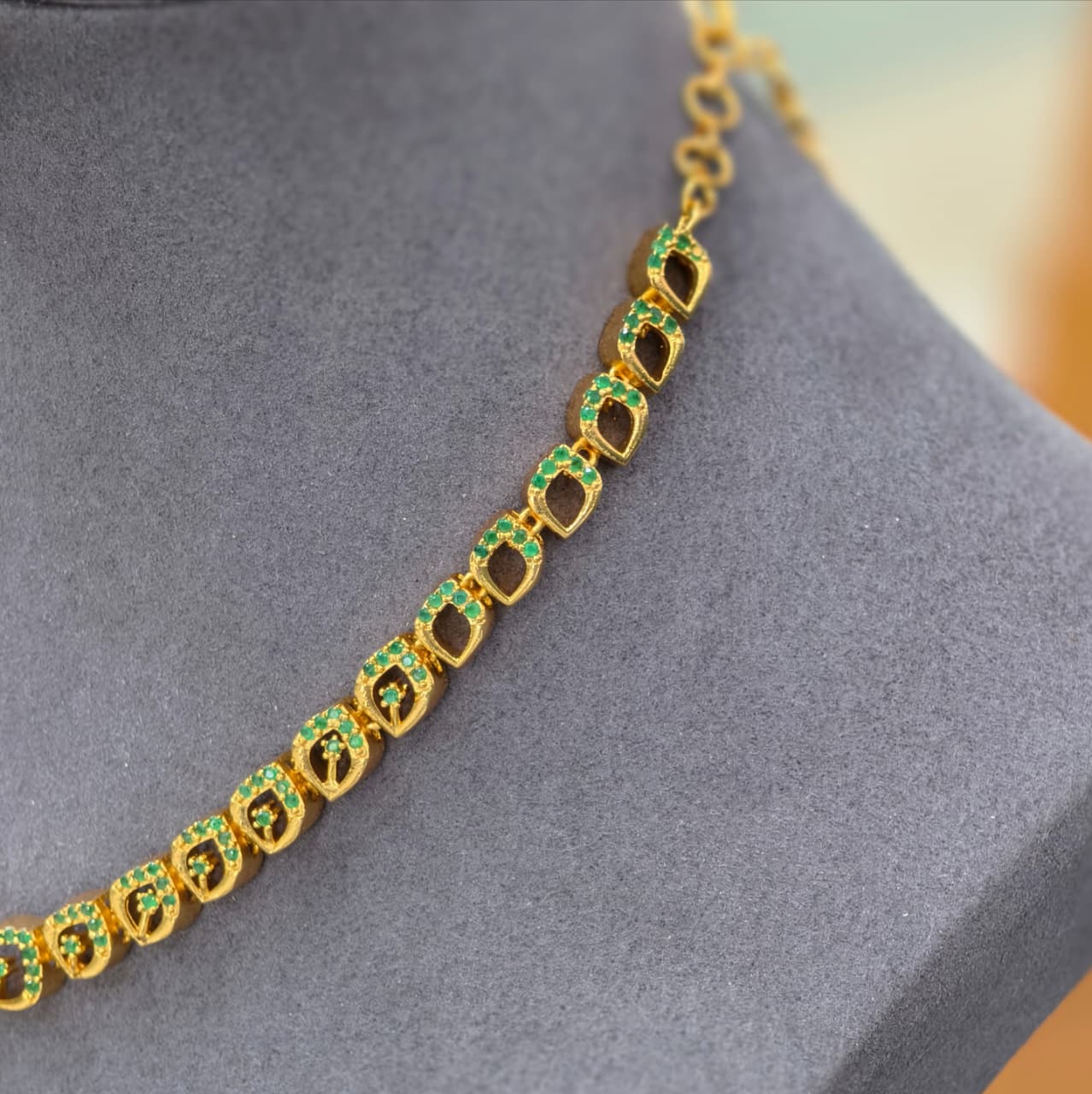 Green stone Short Neckset