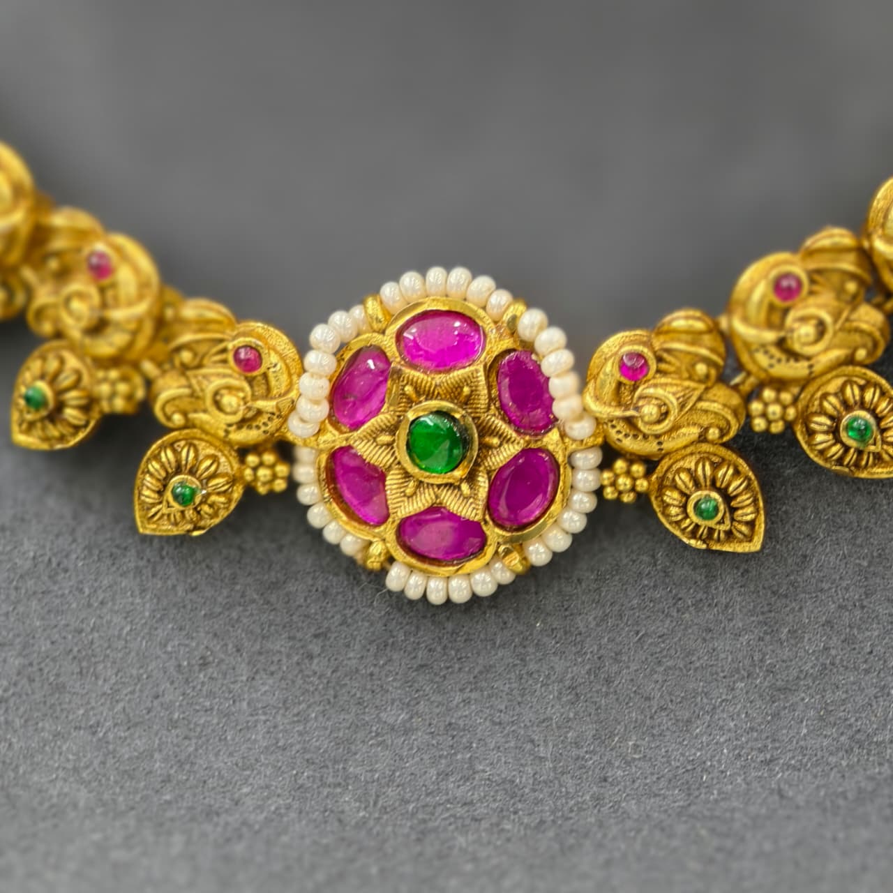 Kundan Short Neckset
