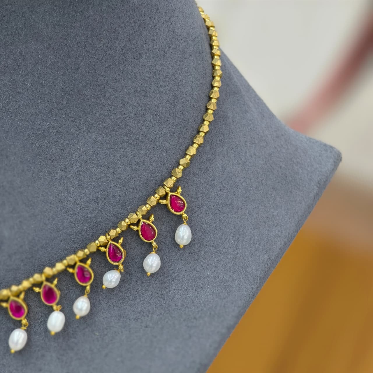 Kundan chain