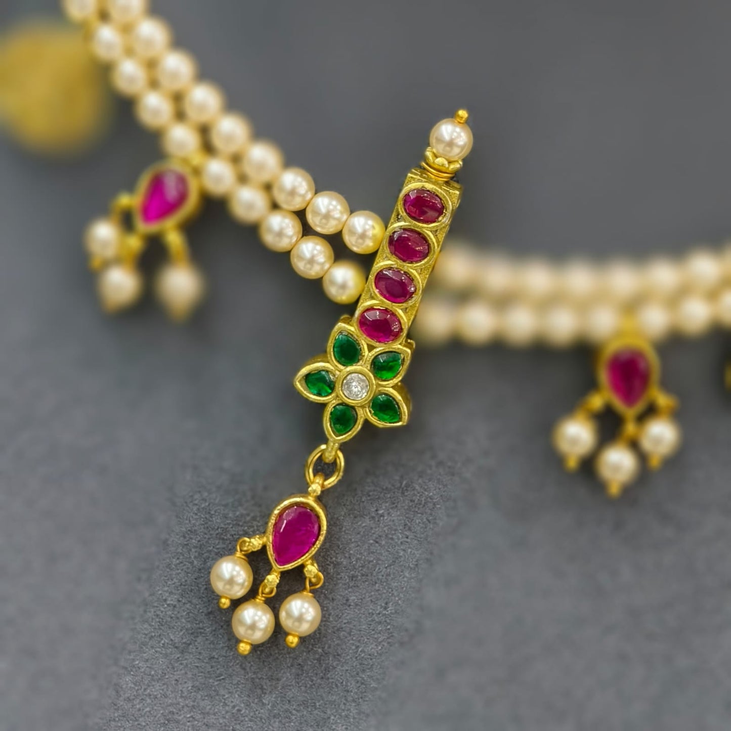 Kundan & Swarovski Beads Chocker