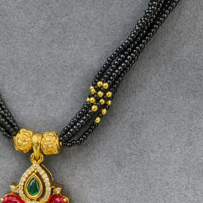 Ruby Flower short black beads