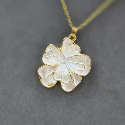 White flower Simple Chain