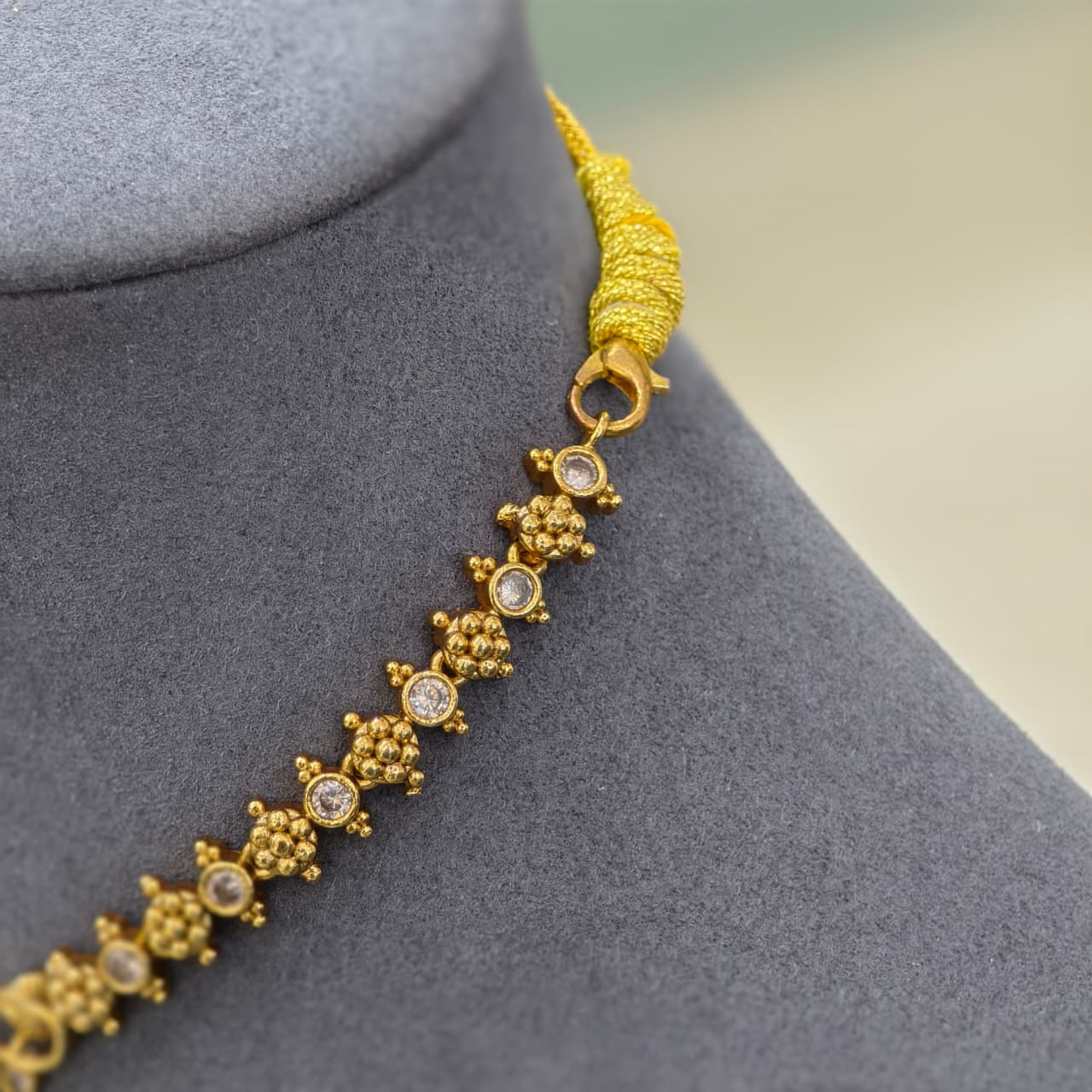 SHORT NECKSET
