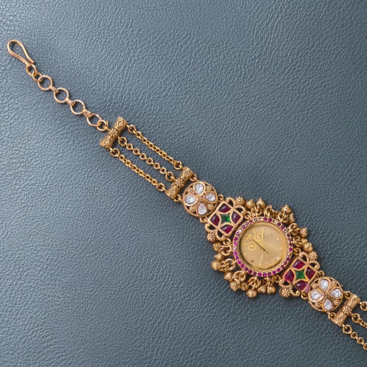 Jadav Kundan watch