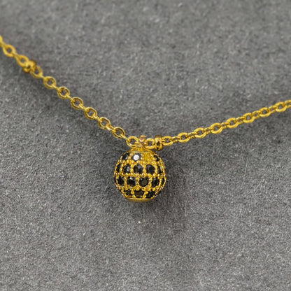 Simple 5 balls chain
