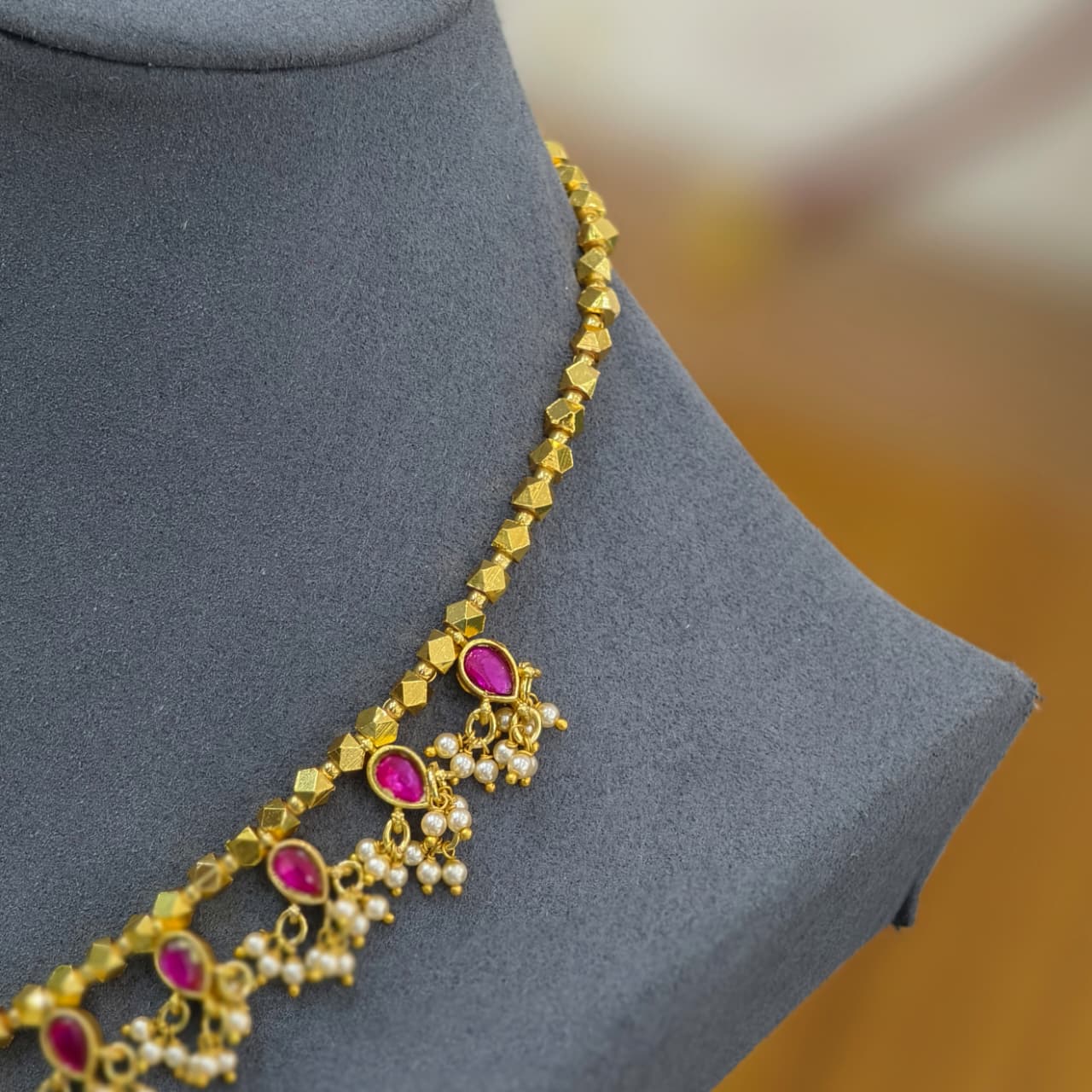 Kundan  pendant with Gundla mala
