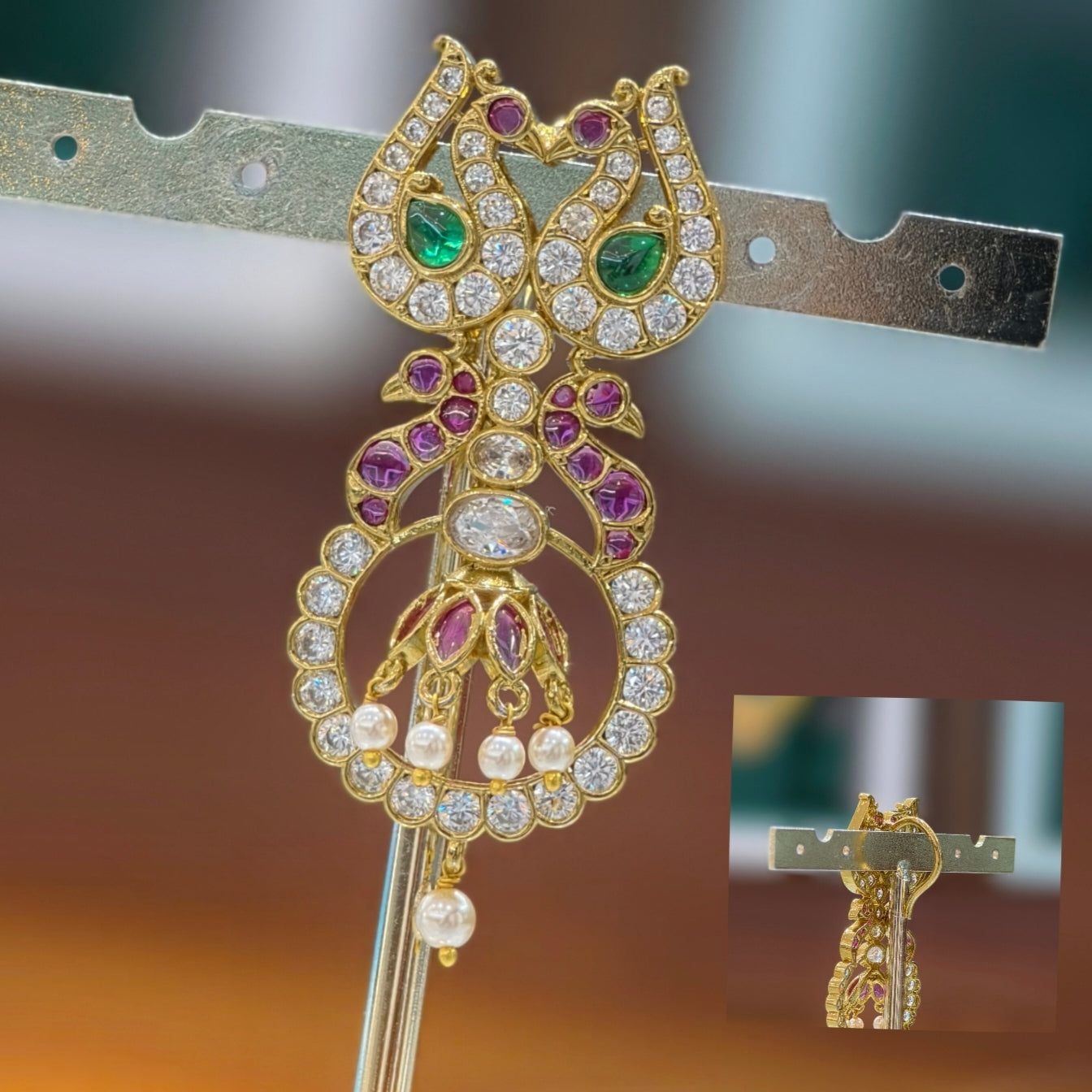 Peacock pattern Pendant with Earrings