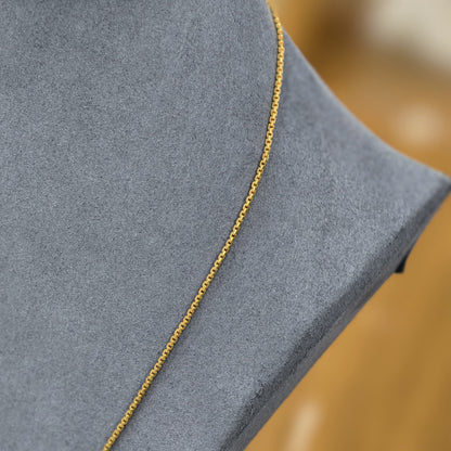 Sleek pattern box thali chain