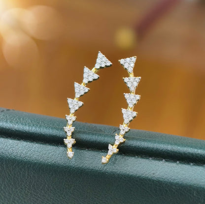 White stone Earcuff ()