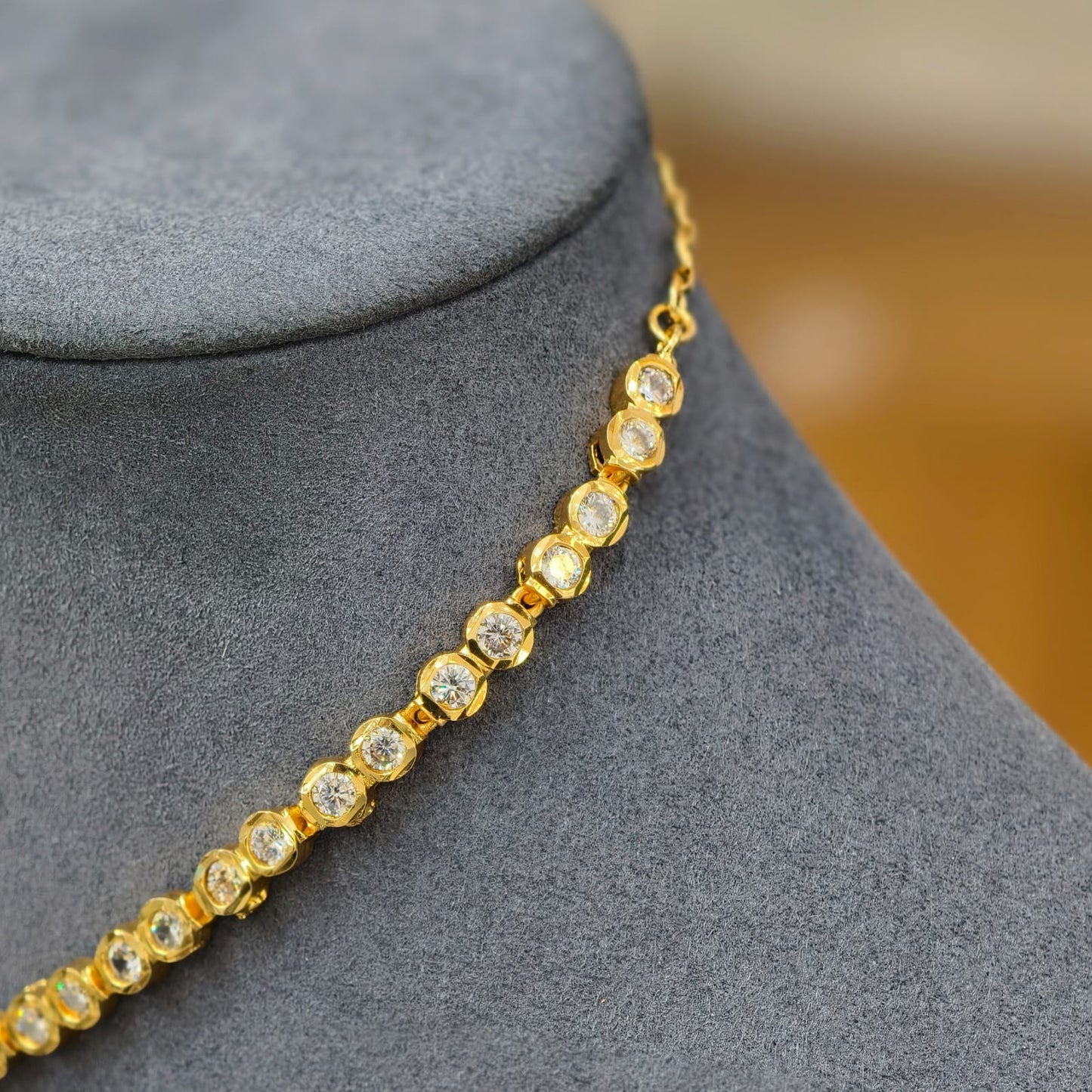 White Stone Neckset (MICRO GOLD )