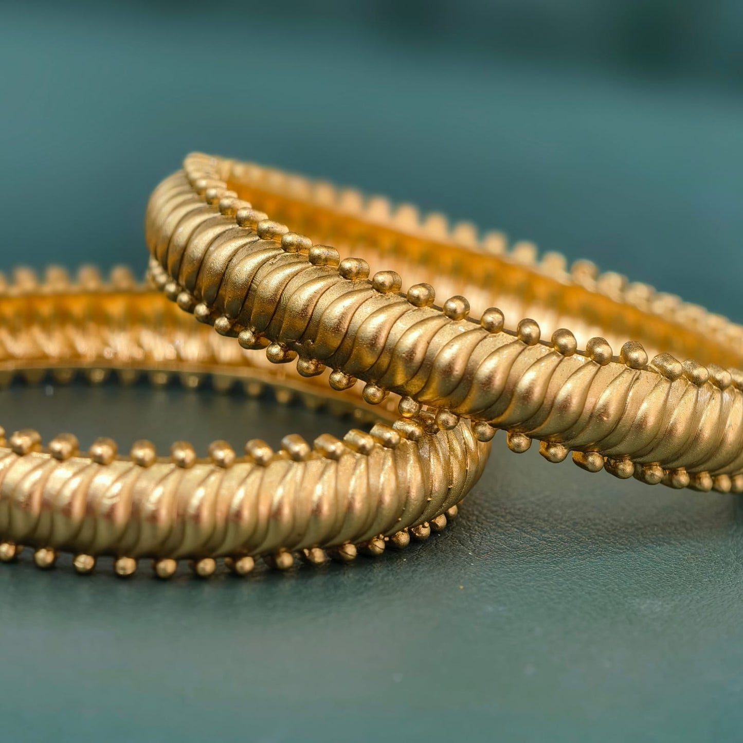 Bangles (2.4)