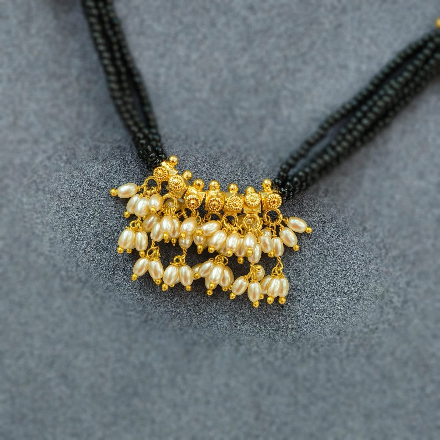 Black beads chain