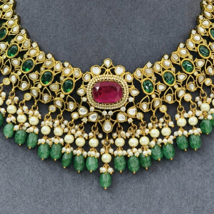 Short Neckset (Greenstones & beads)